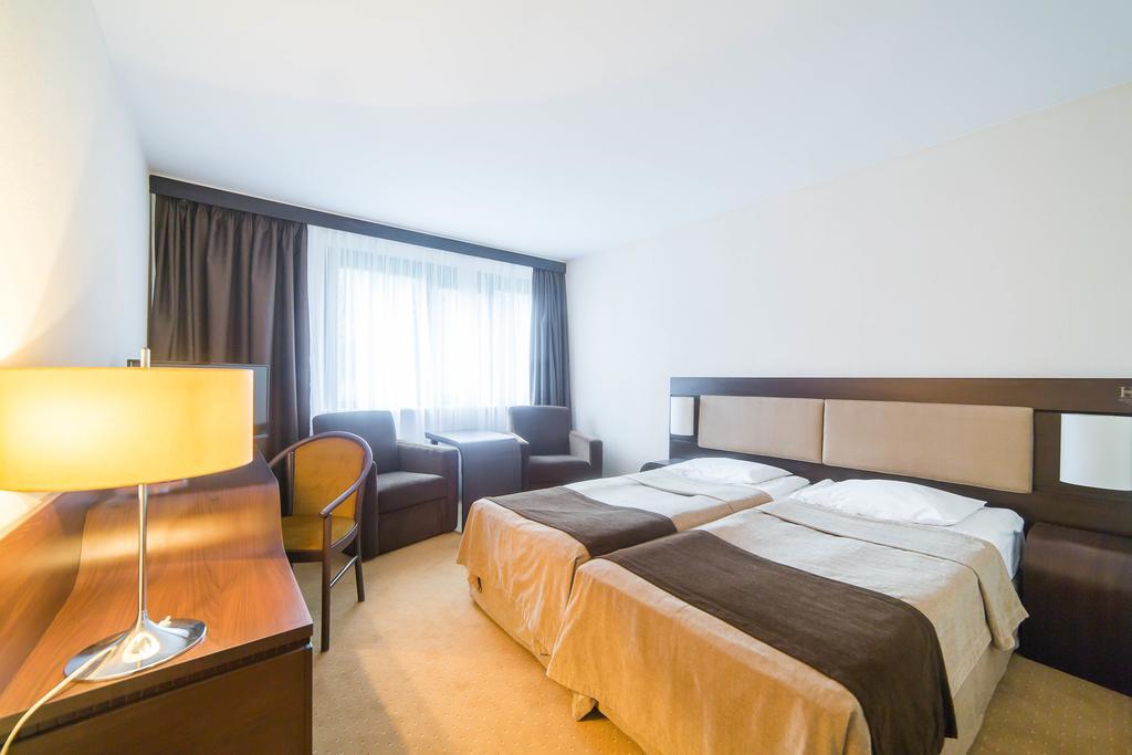 Hotel Solny Kolobrzeg Exterior photo